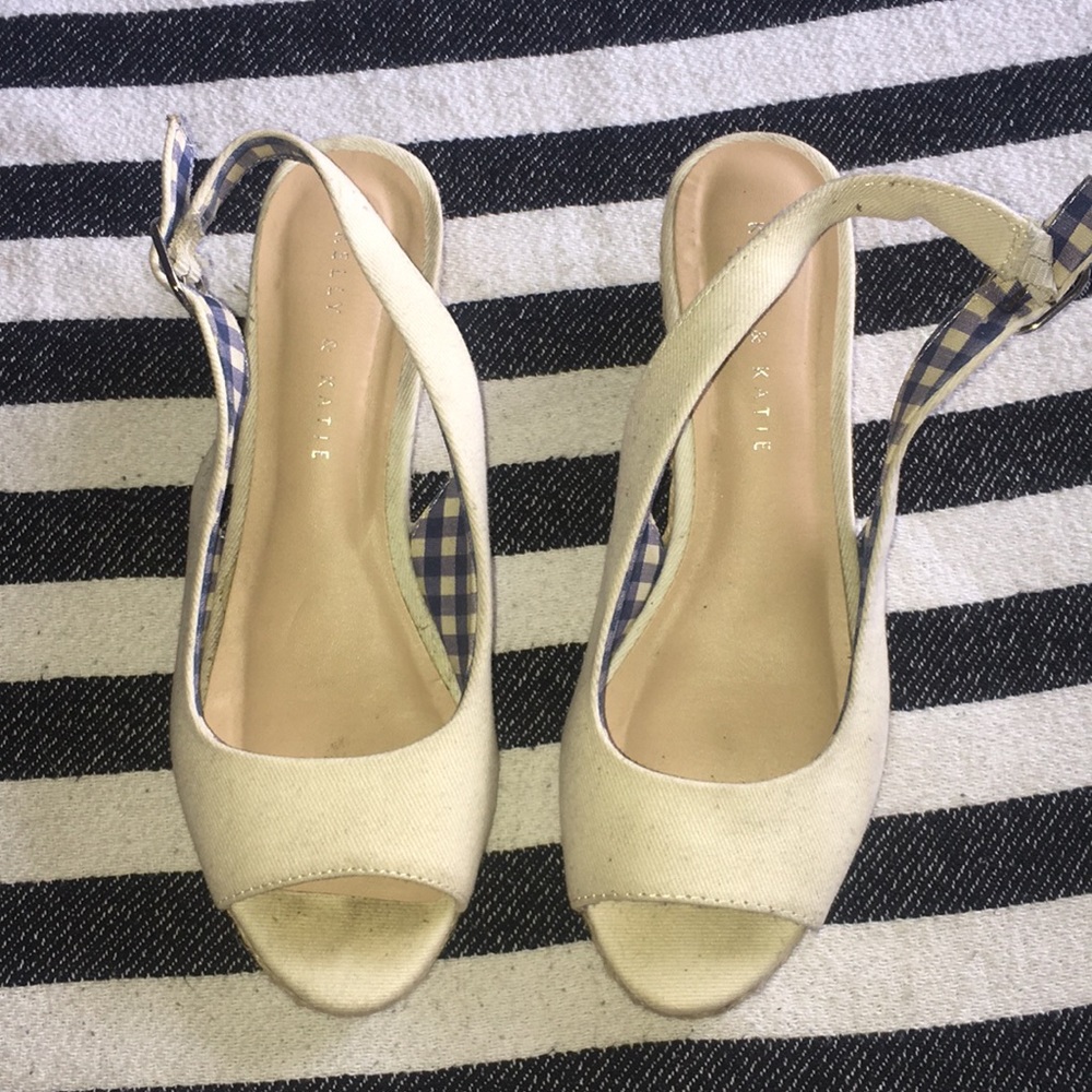 Kelly & Katie Wedges